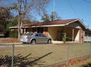 624 Country Cir, Daleville, AL 36322