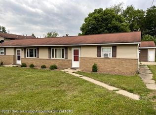 2199 Meadowlawn Dr, Holt, MI 48842