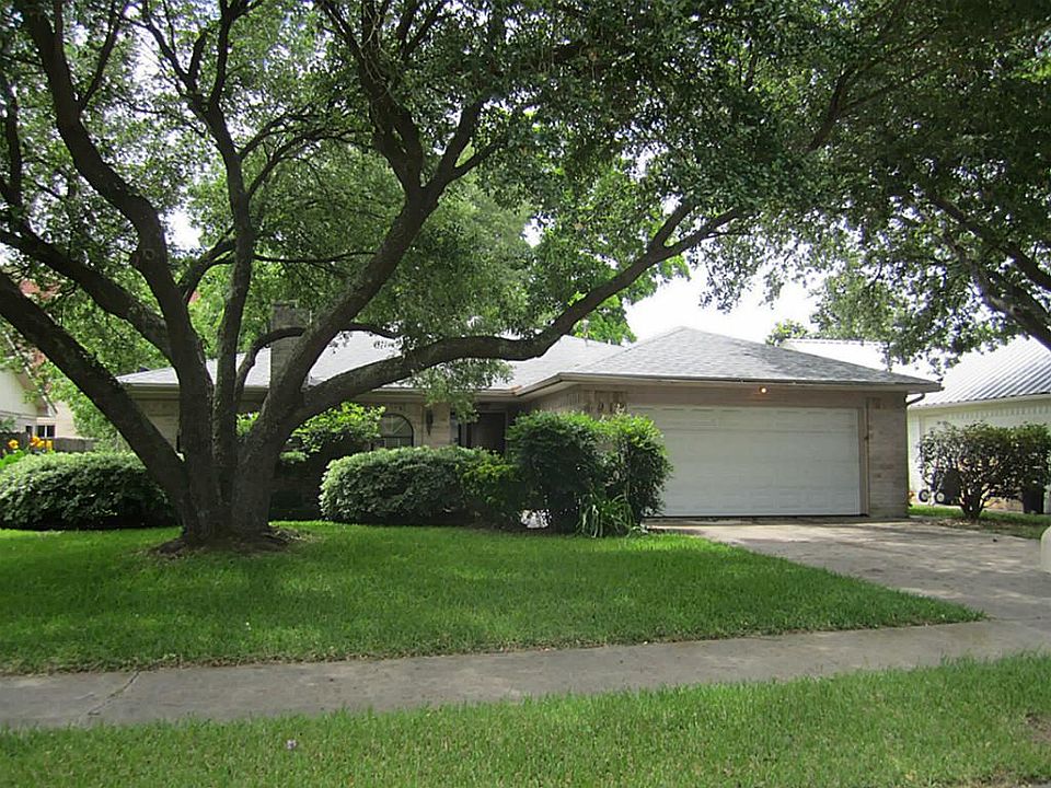 1st image of 4910 Colombia Dr