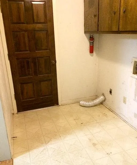 1212 Mockingbird St — Photo 11