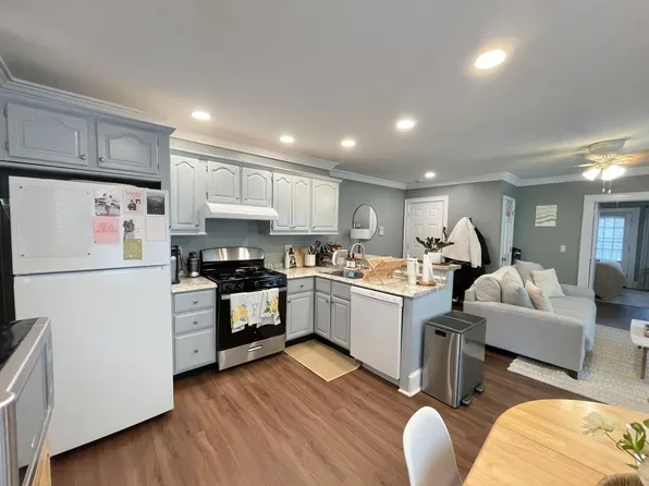 324 Savin Hill Ave APT 1, Dorchester, MA 02125