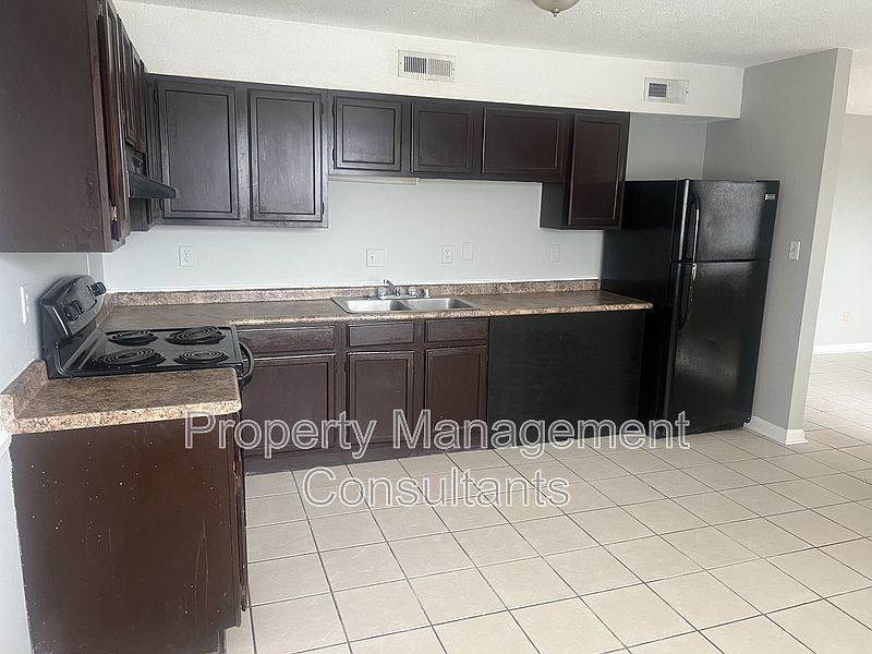 1st image of 1407 Ascent Trl NW APT A