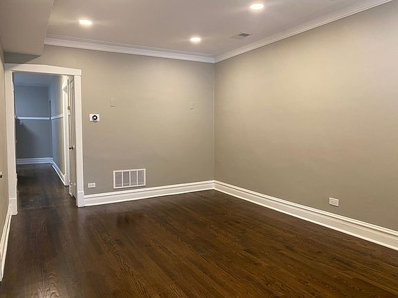 3rd image of 3712 W Cornelia Ave Unit 1