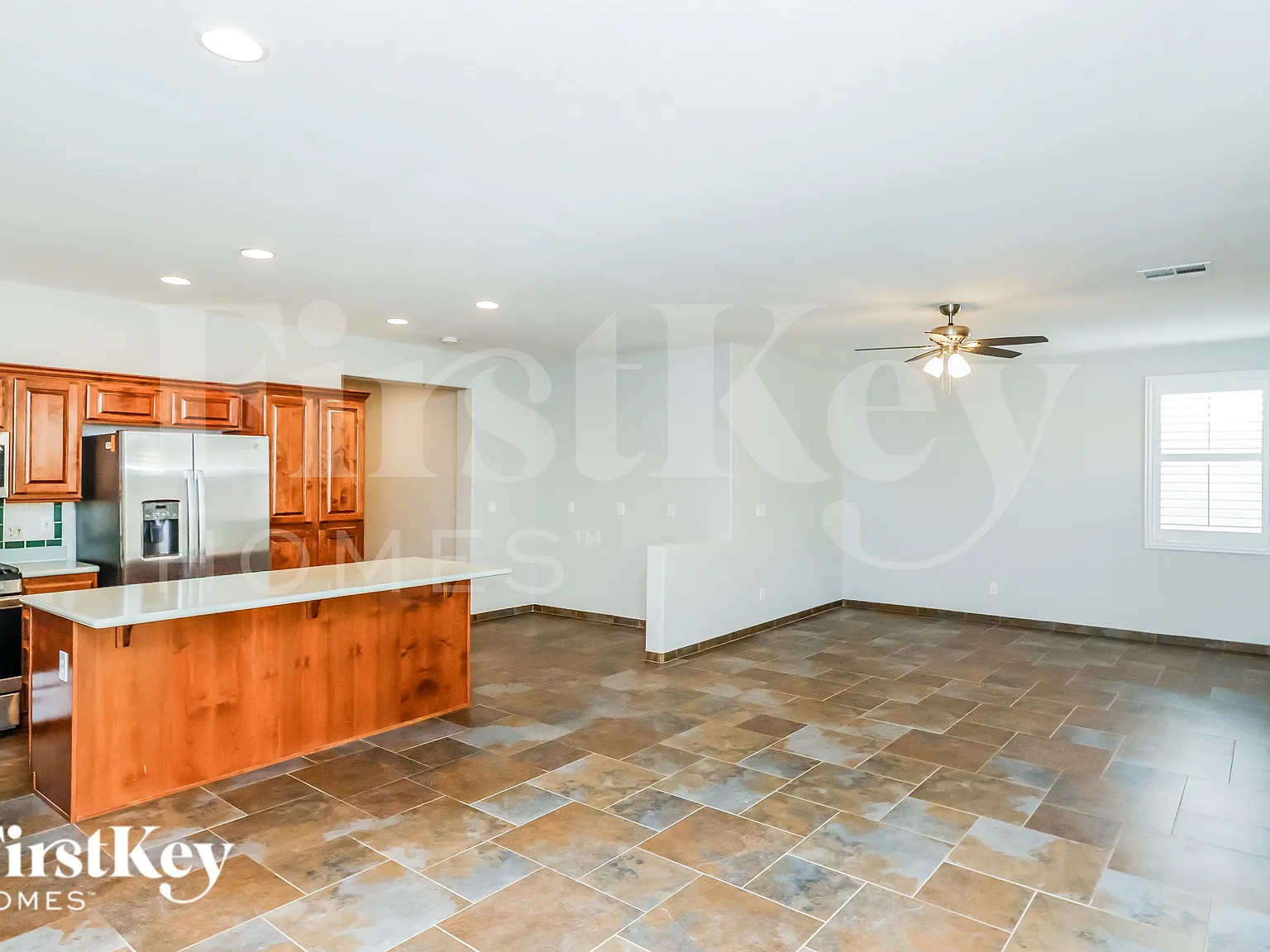 3 bed, 2.0 bath, 1610 sqft, $2,480 — Photo 4