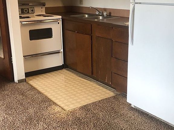 5th image of 825-827 N Grand Ave #82513
