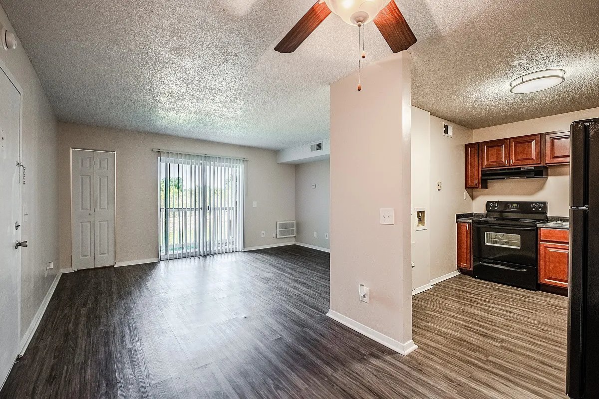 Bramblewood Apartments — Photo 2
