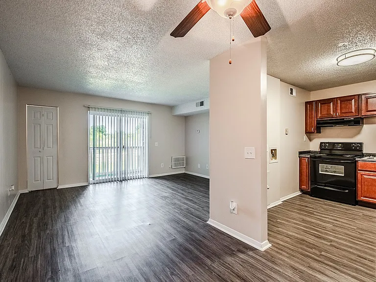 Bramblewood Apartments — Photo 2