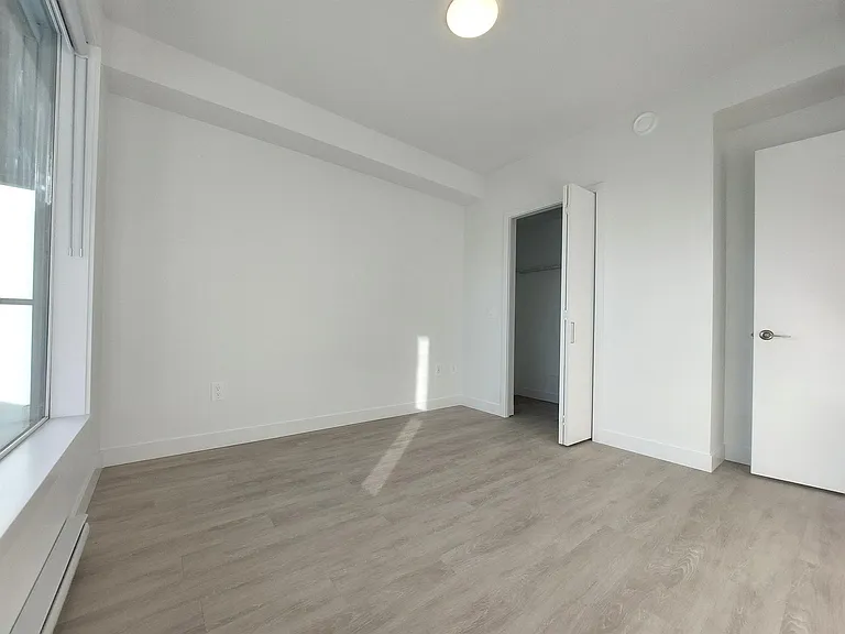 494 Goldstream Ave — Photo 37
