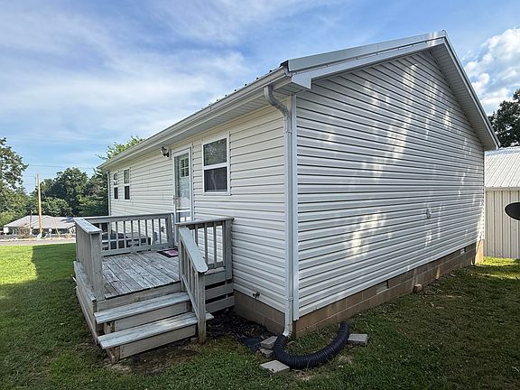 5th image of 123 Sherwood Dr