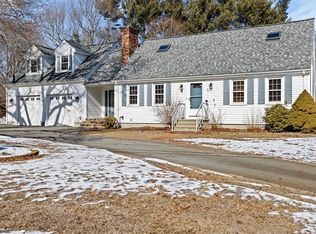 4 Highland Ridge Rd, Assonet, MA 02702