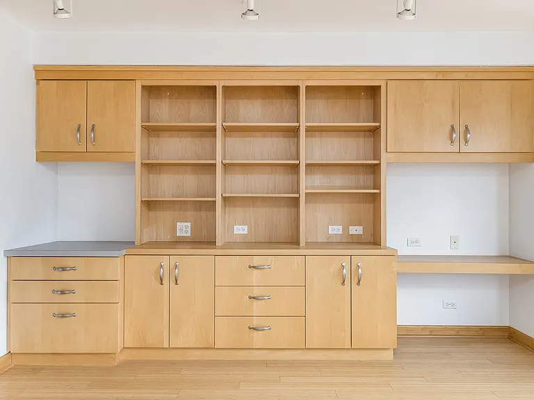 3100 N Lake Shore Dr #1906 — Photo 11