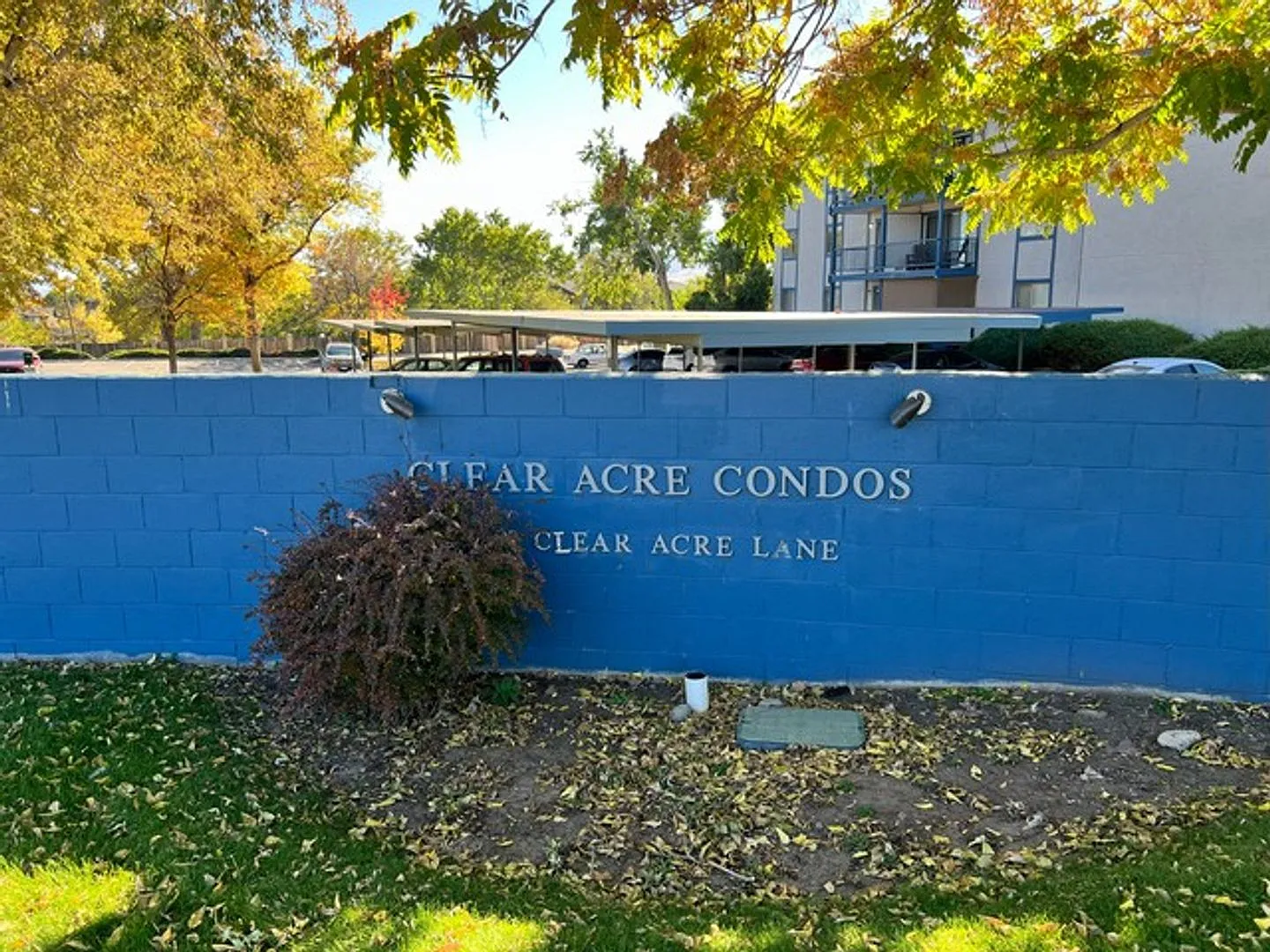 Conveniently located Refreshed Two Bedroom Condo — Photo 1