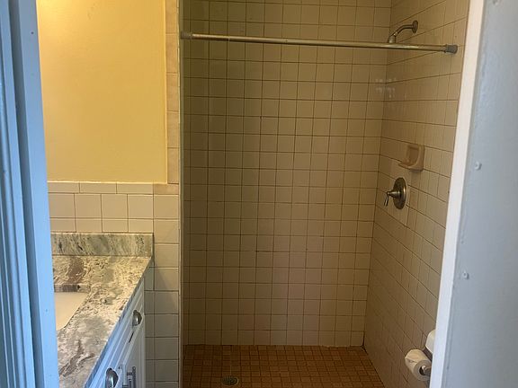 2nd image of 214 16th Pl SW