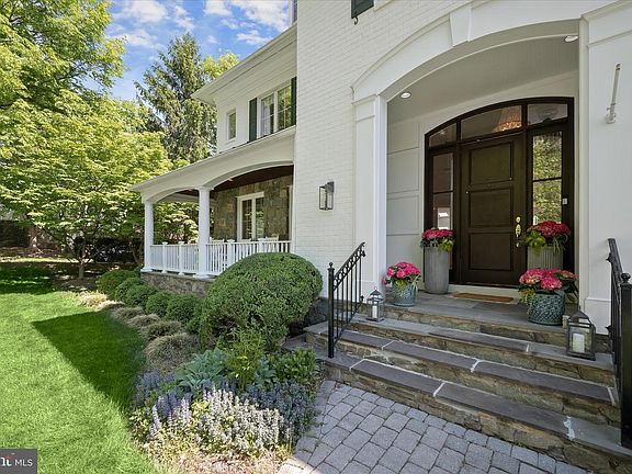 3rd image of 8539 Rapley Preserve Cir