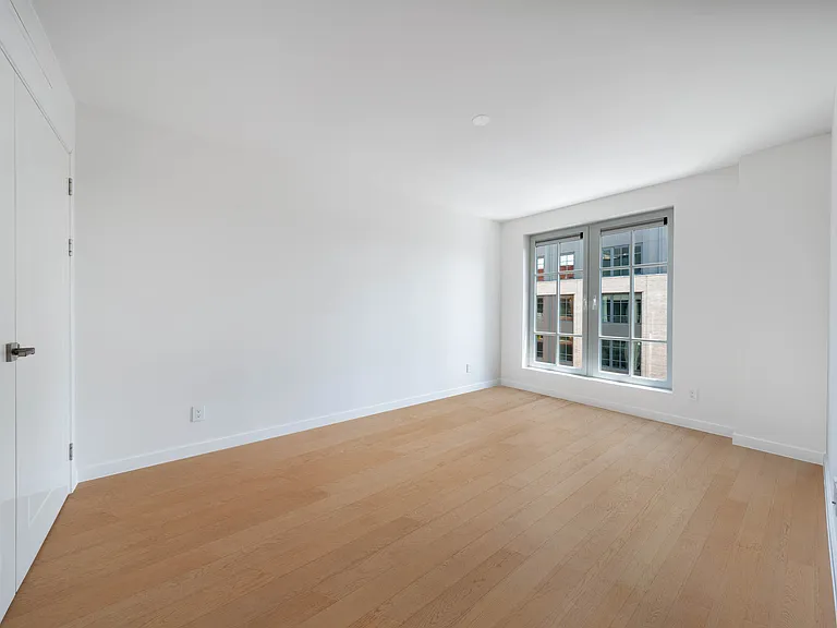 37-26 32nd St #6B — Photo 7