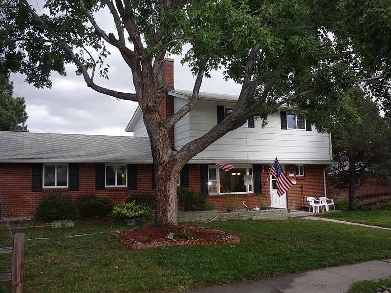 Cute home, great neighborhood