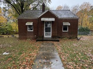 9 Kreidler Rd, Youngstown, OH 44514