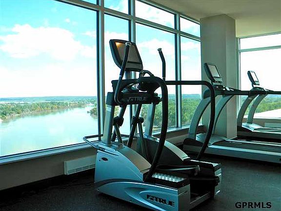 4th image of 444 Riverfront Plaza 402