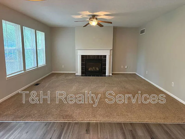 6609 Smithfield Dr — Photo 7