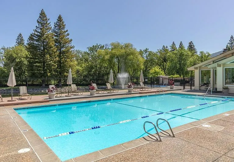 3004 Lago Vista Way — Photo 25