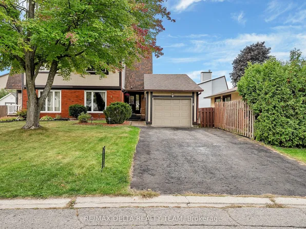 427 Mockingbird Dr, Ottawa, ON K1E 2A8
