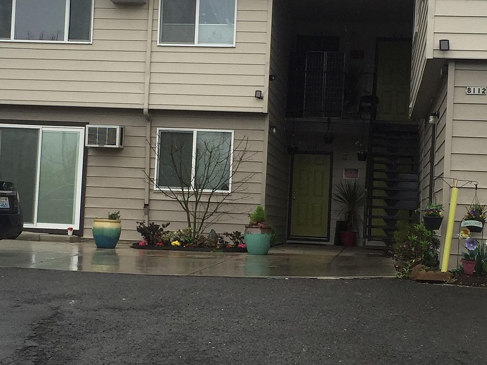 Your apartment wd be top floor, both windows. Stairs are to the left.