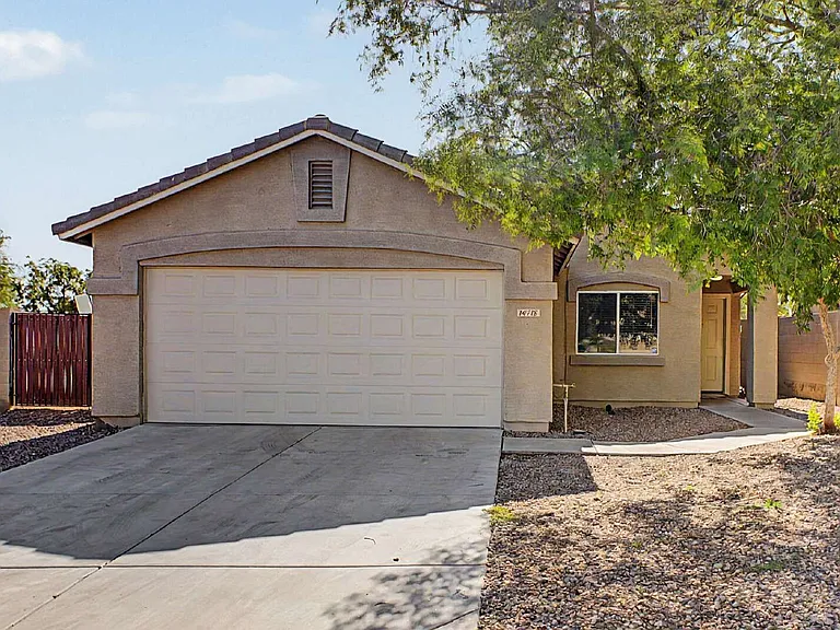 14718 N 154th Ln — Photo 2