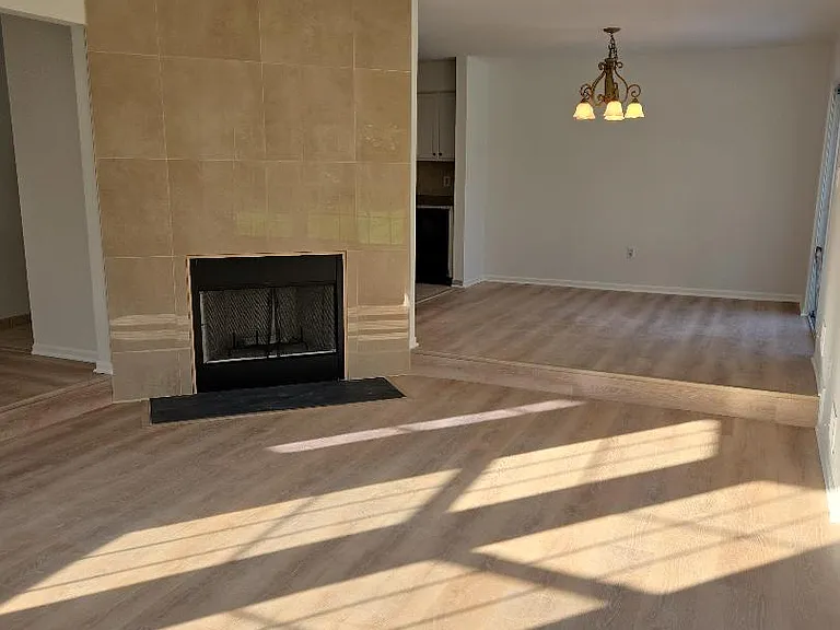 18 Redwood Dr — Photo 7
