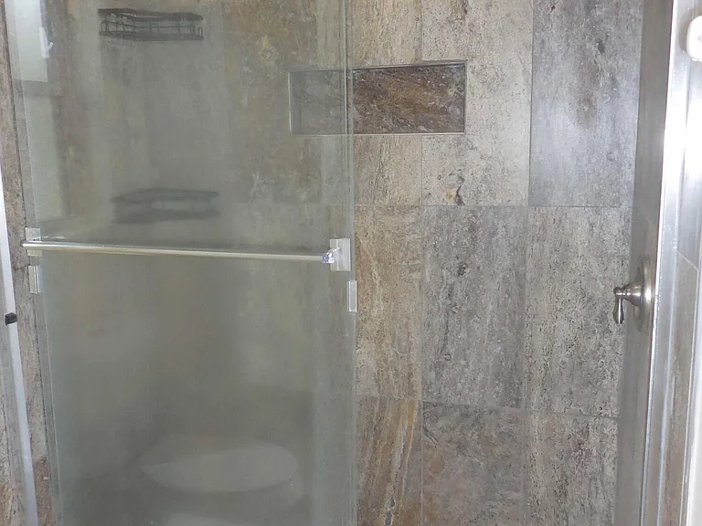 2942 Rockford Falls Dr N — Photo 9