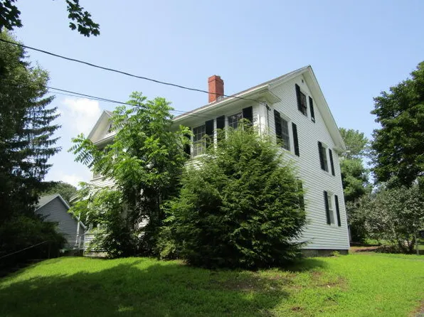 21 Franklin Street, Bucksport, ME 04416