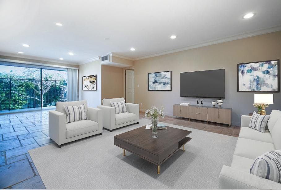 1st image of 423 S Rexford Dr Unit 201