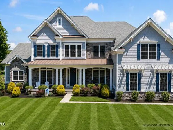 66 Windermere Road, Lincroft, NJ 07738
