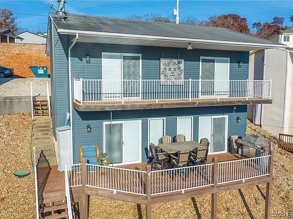 3rd image of 130 Brook Dr