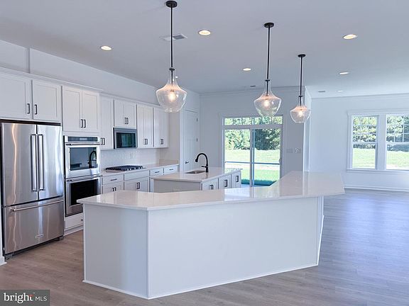 2nd image of 344 Heritage Shores Cir