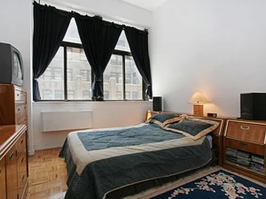 Sold by Corcoran | media 16