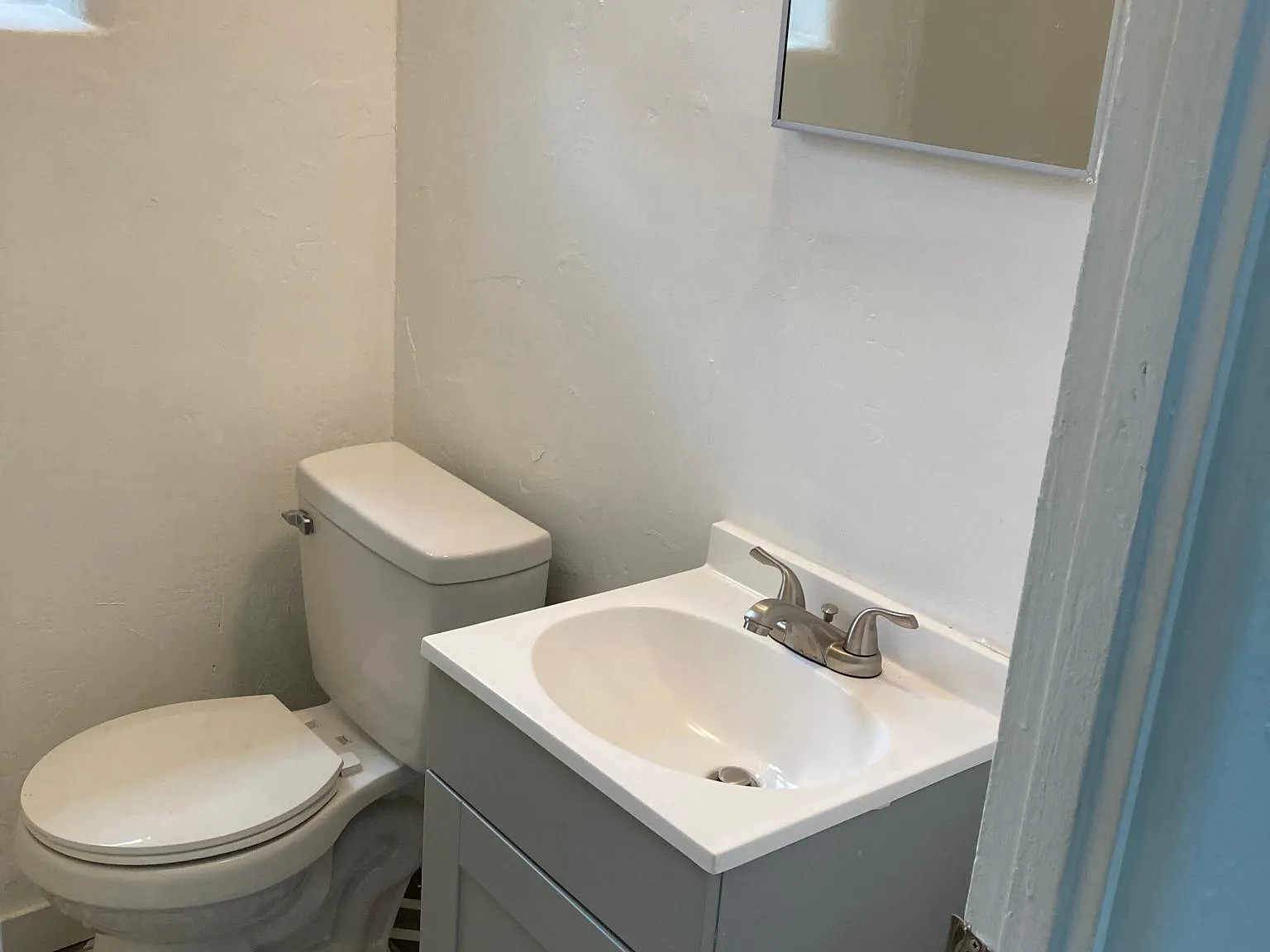1 bed, 550 sqft, $920 — Photo 2
