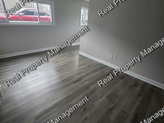 2nd image of 2910 101st Pl Unit 2