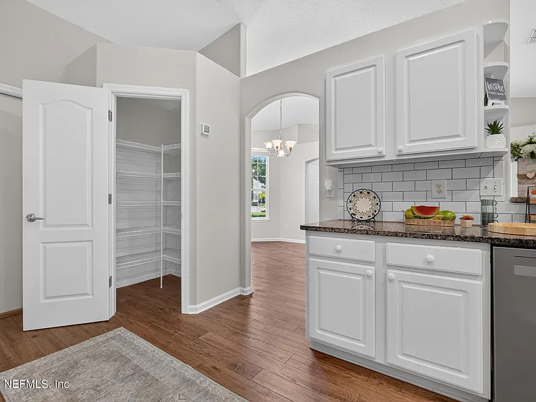 12838 Chets Creek Dr N — Photo 17