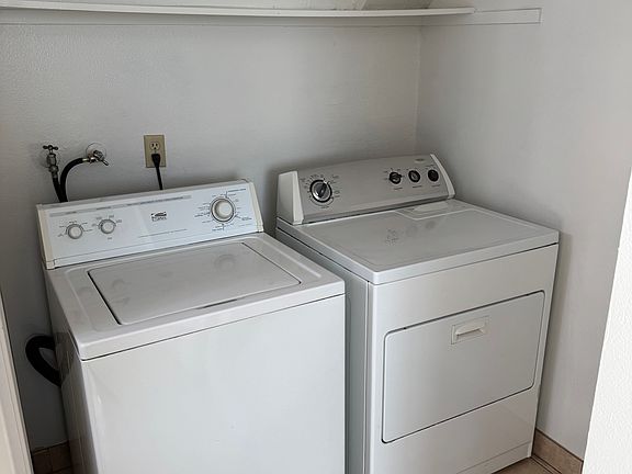 5th image of 8893 Salmon Falls Dr