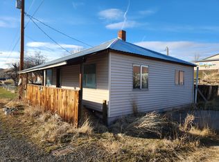 616 A St, Fossil, OR 97830