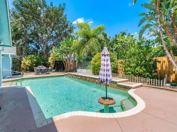 11559 Sanderling Drive, Wellington, FL 33414