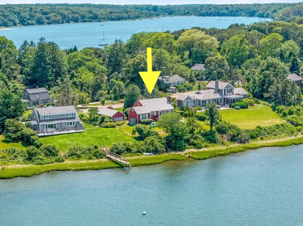 36 Hines Point Rd, Tisbury, MA 02568