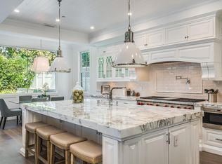 304 S Gretna Green Way, Los Angeles, CA 90049