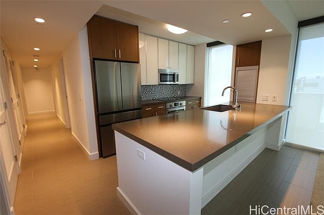 1st image of 600 Ala Moana Blvd