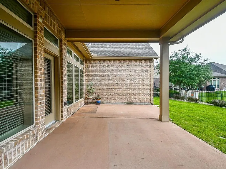 11518 Elizabeth Brook Dr — Photo 25