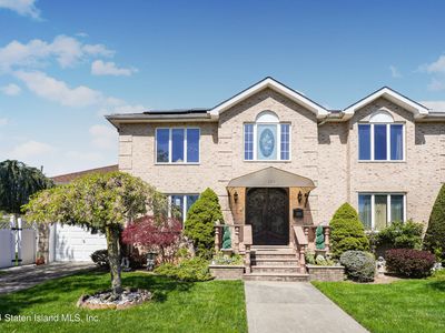 385 Thomas St, Staten Island, NY, 10306