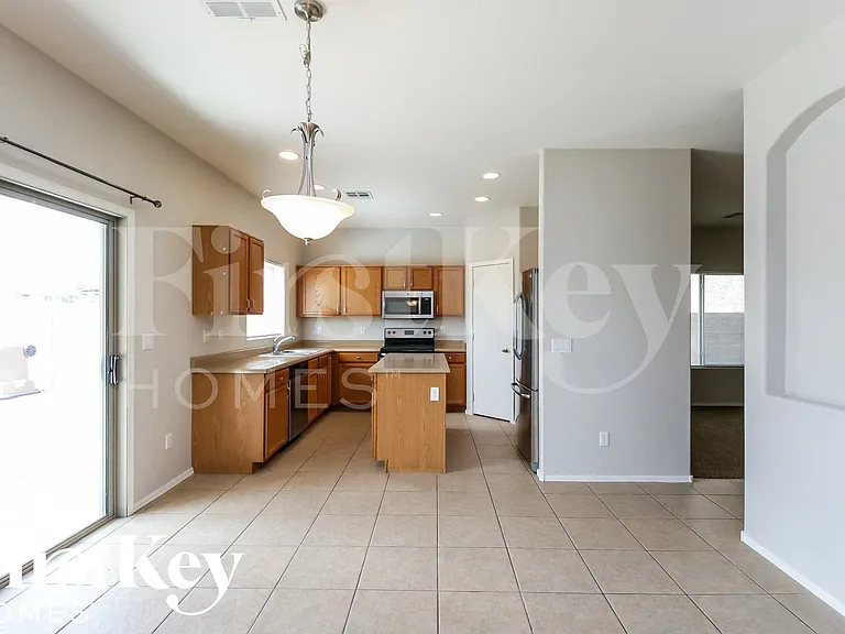 2913 W Gold Dust Ave — Photo 5