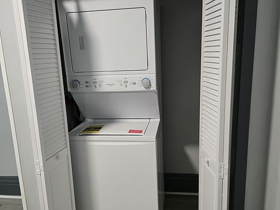 5th image of 58 Middleburgh St APT 1
