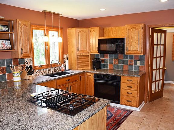 3rd image of 6305 Yulewood Cir