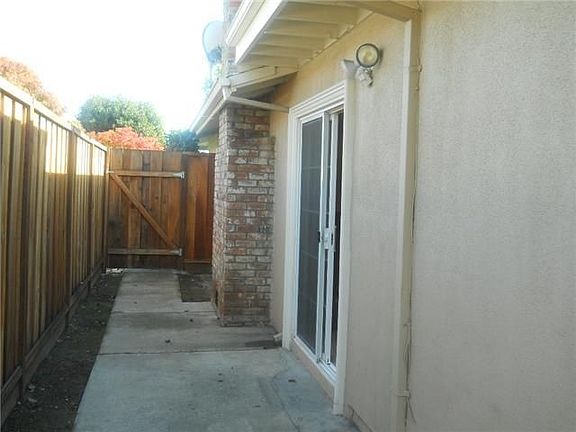 2nd image of 5197 Carm Ave